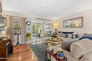 107 Ann Street, Wilmington, NC 28401 – photo 8: 6_img_5651