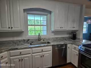 121 Schley Avenue, Lake Waccamaw, NC 28450 – photo 7: 20250707_160419