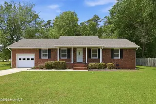 703 Oxford Drive, Morehead City, NC 28557 – photo 1: 703 Oxford Drive