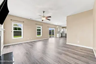206 Seville Street, Jacksonville, NC 28546 — 4-bedroom home in Carolina Plantations, Jacksonville, NC, photo 17 of 54
