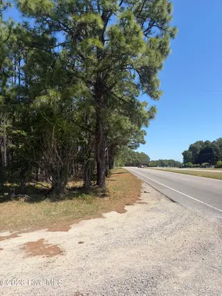 5324 Us 1 Highway, Vass, NC 28394 – photo 5: IMG_0097