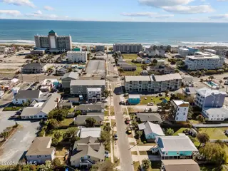 208 Hamlet Avenue, Carolina Beach, NC 28428 — 3-bedroom home, Carolina Beach, NC, photo 13 of 49: 55-web-or-mls-DJI_20241025115400_0782_D