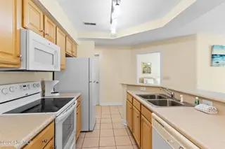 1215 N Middleton Drive NW Apt 3005, Calabash, NC 28467 — 2-bedroom condo in Brunswick Plantation, Calabash, NC, photo 9 of 34: 10-web-or-mls-cammediallc.com (5 of 44)