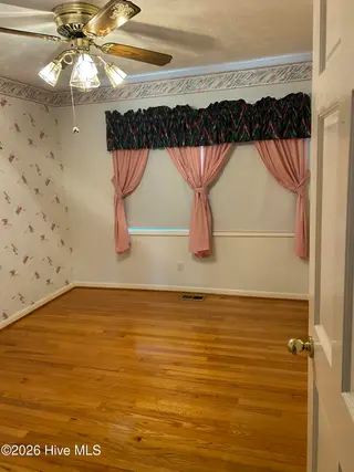 700 Oakwood Avenue, Jacksonville, NC 28546 – photo 7