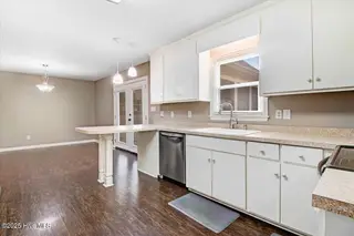302 N Pointe Drive, Goldsboro, NC 27530 – photo 19: Kitchen View