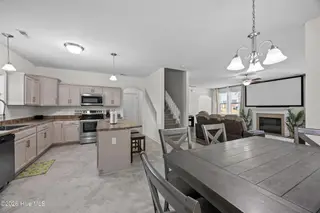 806 Tuscarora Trail, Jacksonville, NC 28546 – photo 13: 9_dining area