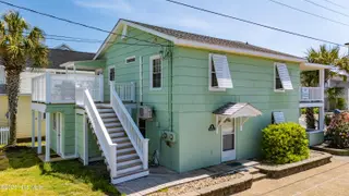 401 E Atlantic Boulevard, Atlantic Beach, NC 28512 – photo 6: Detached garage view