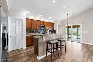2104 Jarvis Lane NW, Calabash, NC 28467 — 3-bedroom home in Spring Mill, Calabash, NC, photo 14 of 65: 7-web-or-mls-cammediallc.com (25 of 47)