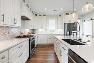 3611 Island Drive, North Topsail Beach, NC 28460 – photo 14: Kitchen