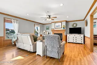 105 Franklin Court, Cedar Point, NC 28584 – photo 16: 14 Living room