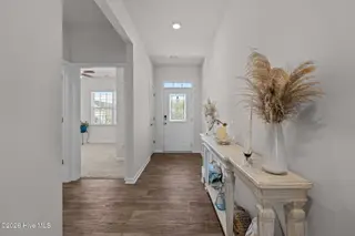 714 Lake Tyler Drive, New Bern, NC 28560 – photo 3: 25-web-or-mls-DSC_8685