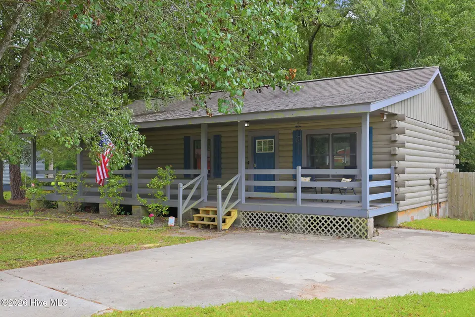 866 Mill River Road, Jacksonville, NC 28540 – photo 1 of 37