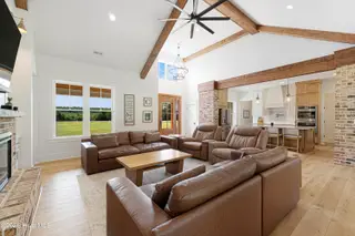 107 Mayflower Drive, Newport, NC 28570 – photo 8: Living room