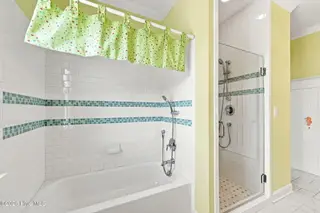 1536 Ann Street, Beaufort, NC 28516 – photo 18: Full bathroom second level