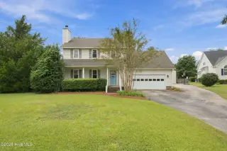 203 Trolley Court, New Bern, NC 28560 — 4-bedroom home in Trolley Run, New Bern, NC, photo 1 of 52: 1-web-or-mls-DSC_9813