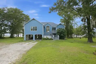 957 Becton Road, Havelock, NC 28532 – photo 1: Front
