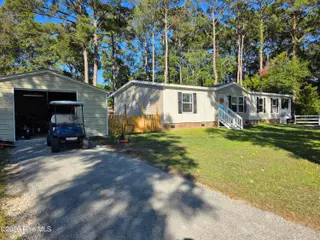 3459 Lakeview Drive SW, Supply, NC 28462 — 3-bedroom manufactured home in Lakeview Of Windy Pt, Supply, NC, photo 3 of 4