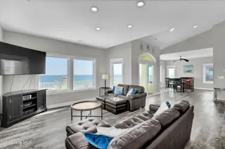 1078 New River Inlet Road, North Topsail Beach, NC 28460 – photo 10: Living Area