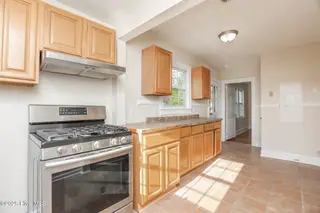 402 Warlick Street, Jacksonville, NC 28540 — 3-bedroom home in Murrill Subdivision, Jacksonville, NC, photo 12 of 46: 402 Warlick-35