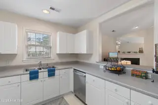 401 Foxwood Lane, Wilmington, NC 28409 – photo 13: 401FoxwoodLn - 14