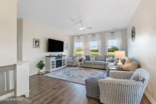 580 Slippery Rock Way, Calabash, NC 28467 — 3-bedroom home in The Farm, Calabash, NC, photo 19 of 46: Living Room