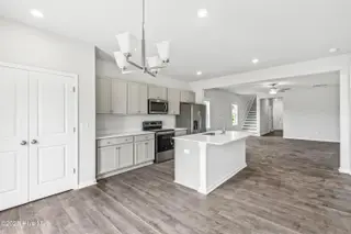 606 S Squires Run Lane, Richlands, NC 28574 – photo 8: Dining Area