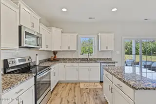 12 N Ardsley Lane, Rocky Point, NC 28457 — 5-bedroom home in Wylie Branch, Rocky Point, NC, photo 23 of 49: 12 N Ardsley Lane