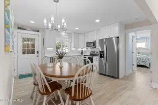 309 NE 41st Street, Oak Island, NC 28465 – photo 24: 19-web-or-mls-cammediallc.com (13 of 50)