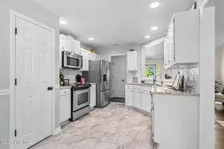 242 Bobbys Drive, Newport, NC 28570 – photo 5: Kitchen