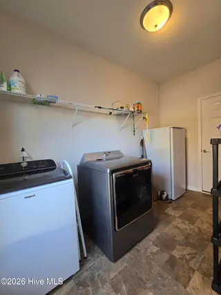 100 Bungalow Drive, New Bern, NC 28562 – photo 22: Laundry