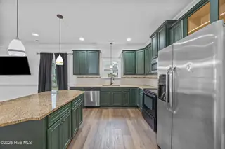 248 Marsh Haven Drive, Sneads Ferry, NC 28460 – photo 17: 19_kitchen