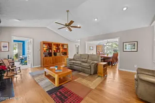 1737 Caracara Drive, New Bern, NC 28560 – photo 7: 1737 Caracara Drive, New Bern, NC 28560