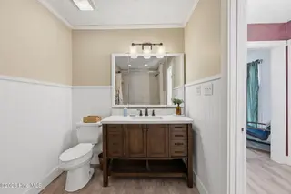 824 Pelican Drive, New Bern, NC 28560 – photo 23: Master Bath