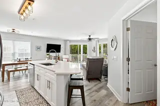 1215 N Middleton Drive NW Unit # 2704, Calabash, NC 28467 — 2-bedroom condo in Brunswick Plantation, Calabash, NC, photo 5 of 40