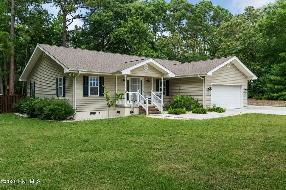 510 Fawnbrook Lane SW, Supply, NC 28462 — 3-bedroom home in Folly Ridge, Supply, NC, photo 1 of 38