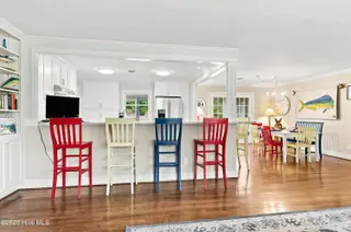 104 Sea Trace Lane, Newport, NC 28570 – photo 15: Kitchen Bar