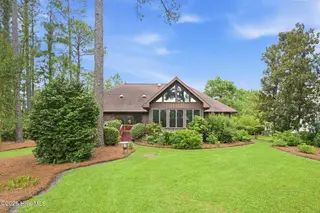 908 Sawgrass Court, New Bern, NC 28560 – photo 2: Back view