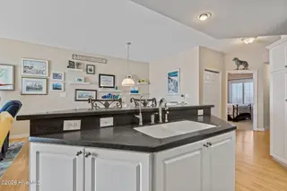 100 Olde Towne Yacht Club Drive 507, Beaufort, NC 28516 – photo 17: Kitchen Island
