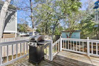 322 NE 48th Street, Oak Island, NC 28465 – photo 9: mls-IMG_1353