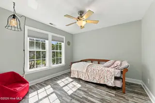 1931 Kingfisher Drive, Morehead City, NC 28557 — 3-bedroom home in Brooke Woods, Morehead City, NC, photo 17 of 40: 1931 Kingfisher Dr