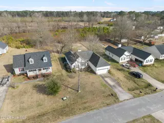 1636 Crawfords Pointe Drive, Greenville, NC 27834 — 3-bedroom home in Crawfords Pointe, Greenville, NC, photo 6 of 38: 6-web-or-mls-DJI_20260305150714_0019_D
