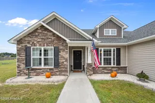 144 Prelude Drive, Richlands, NC 28574 – photo 4: 4-web-or-mls-04
