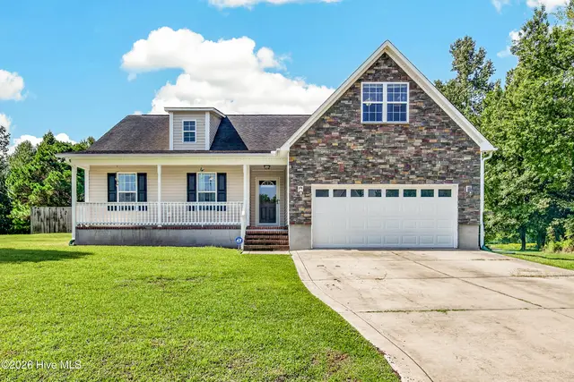 303 Sky Blue Lane, Jacksonville, NC 28540