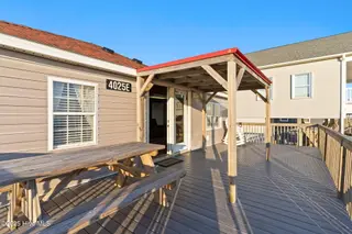 4025 E Beach Drive, Oak Island, NC 28465 – photo 11: 42-web-or-mls-CAMMediaLLC.com (42 of 47)
