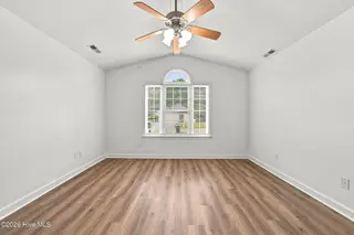 134 Luke Court, New Bern, NC 28560 – photo 7: Master Bedroom