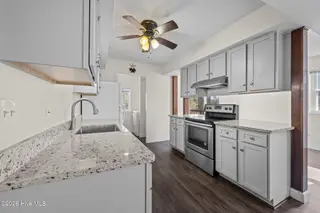 1208 Caracara Drive, New Bern, NC 28560 – photo 12: 30-web-or-mls-DSC_9120