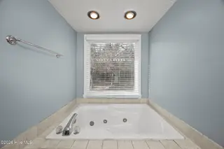 400 Carolina Pines Boulevard, New Bern, NC 28560 – photo 20: Jetting Soaking Tub