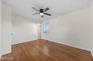 117 Sheffield Road, Jacksonville, NC 28546 – photo 16: 37-web-or-mls-_RAD2178