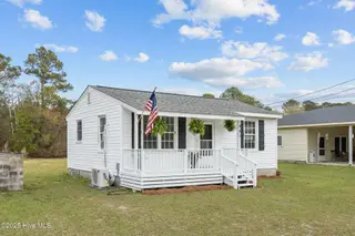 461 Old Folkstone Road, Holly Ridge, NC 28445 – photo 3: 10-web-or-mls-IMG_2313