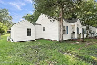 124 Sherwood Road, Jacksonville, NC 28540 – photo 6